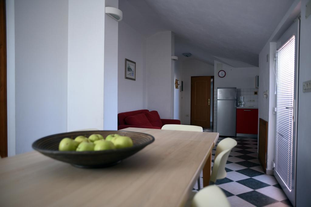 Apartments Ida Cres Exterior foto